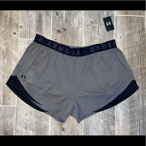 Under Armour Pants - NWT! UNDER ARMOUR LOOSE FIT ATHLETIC SHORTS LADIES PLUS SIZE 3X